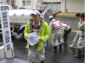 給水車を使った給水訓練