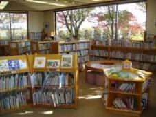 妻沼図書館子ども室